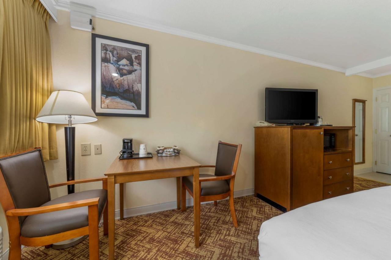 Best Western Plus Northwoods Inn Crescent City Luaran gambar